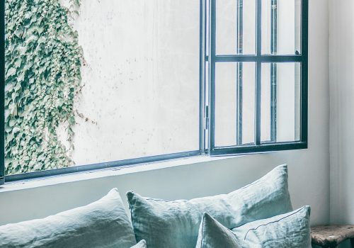 pexels-maria-orlova-4947736